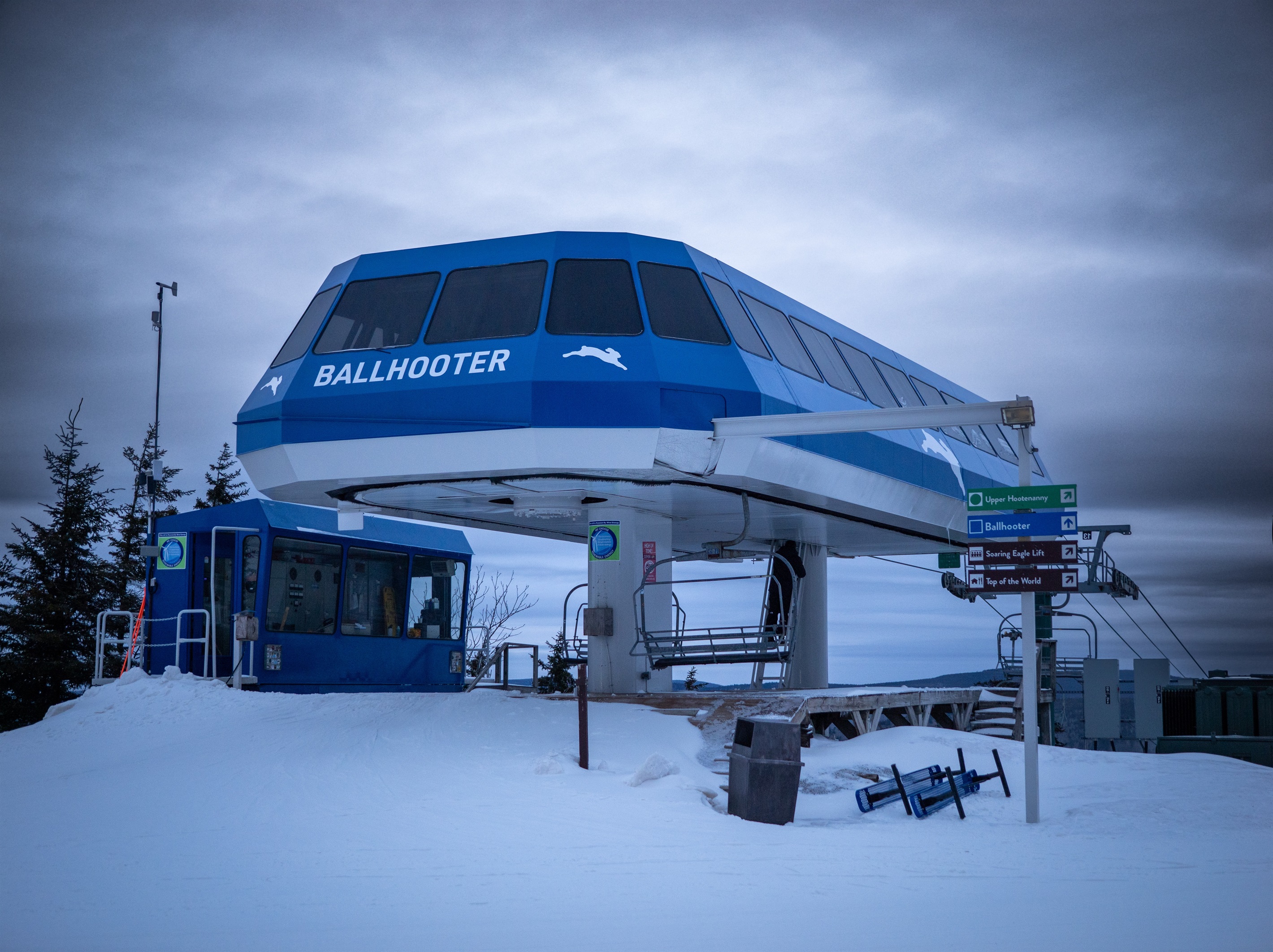 Snowshoe Ski-In/Ski-Out Steps to Ballhooter Lift Mountain Lodge Condo 3