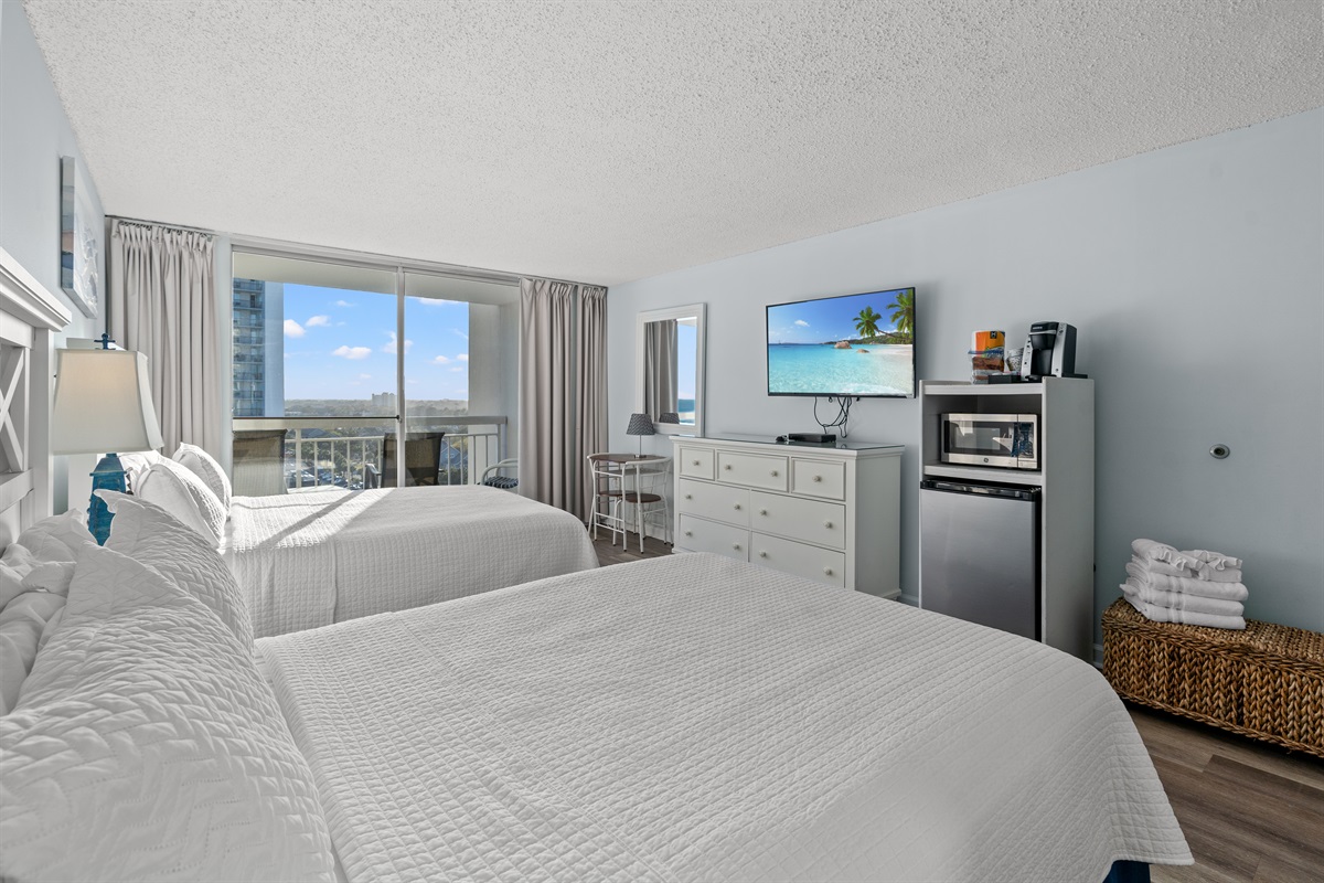 2nd Bedroom with 2 queens and balcony access