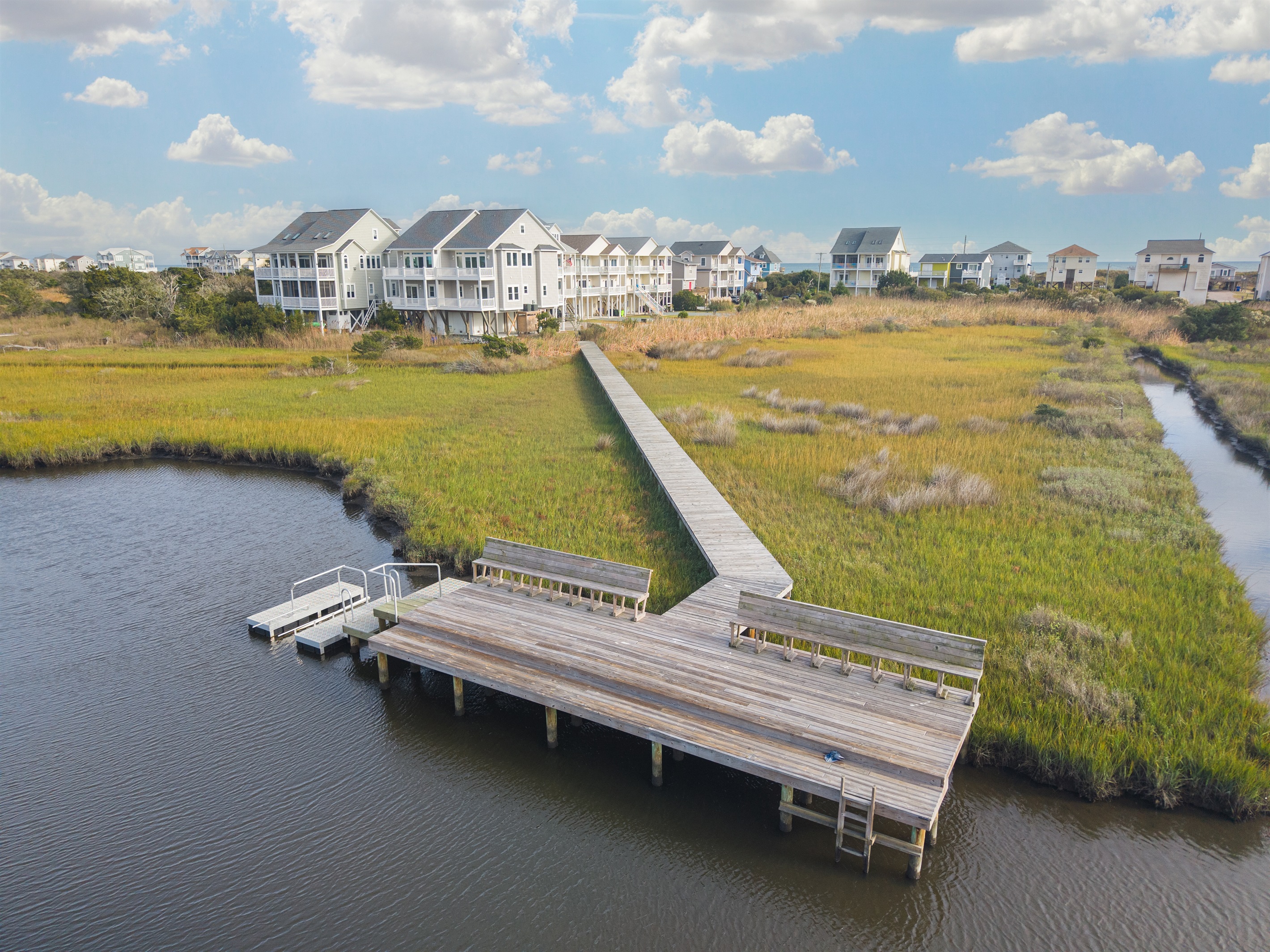 Peaceful spot for fishing, sunsets, and paddling adventures