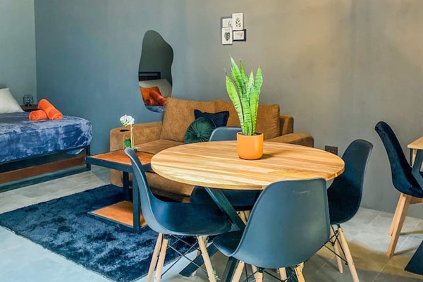 Kitchen table