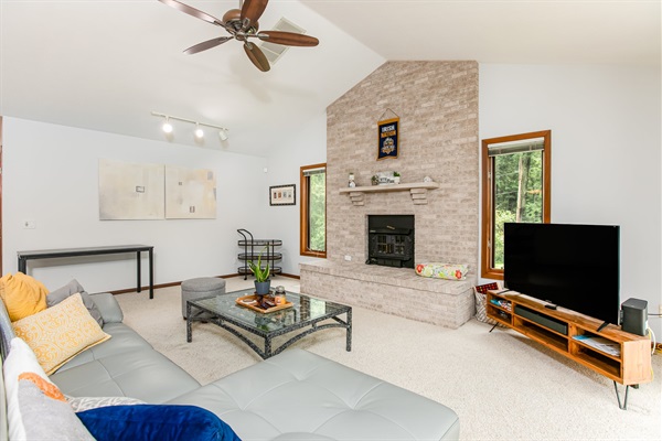 Charming 4-Bedroom Retreat Near Notre Dame, photo 2