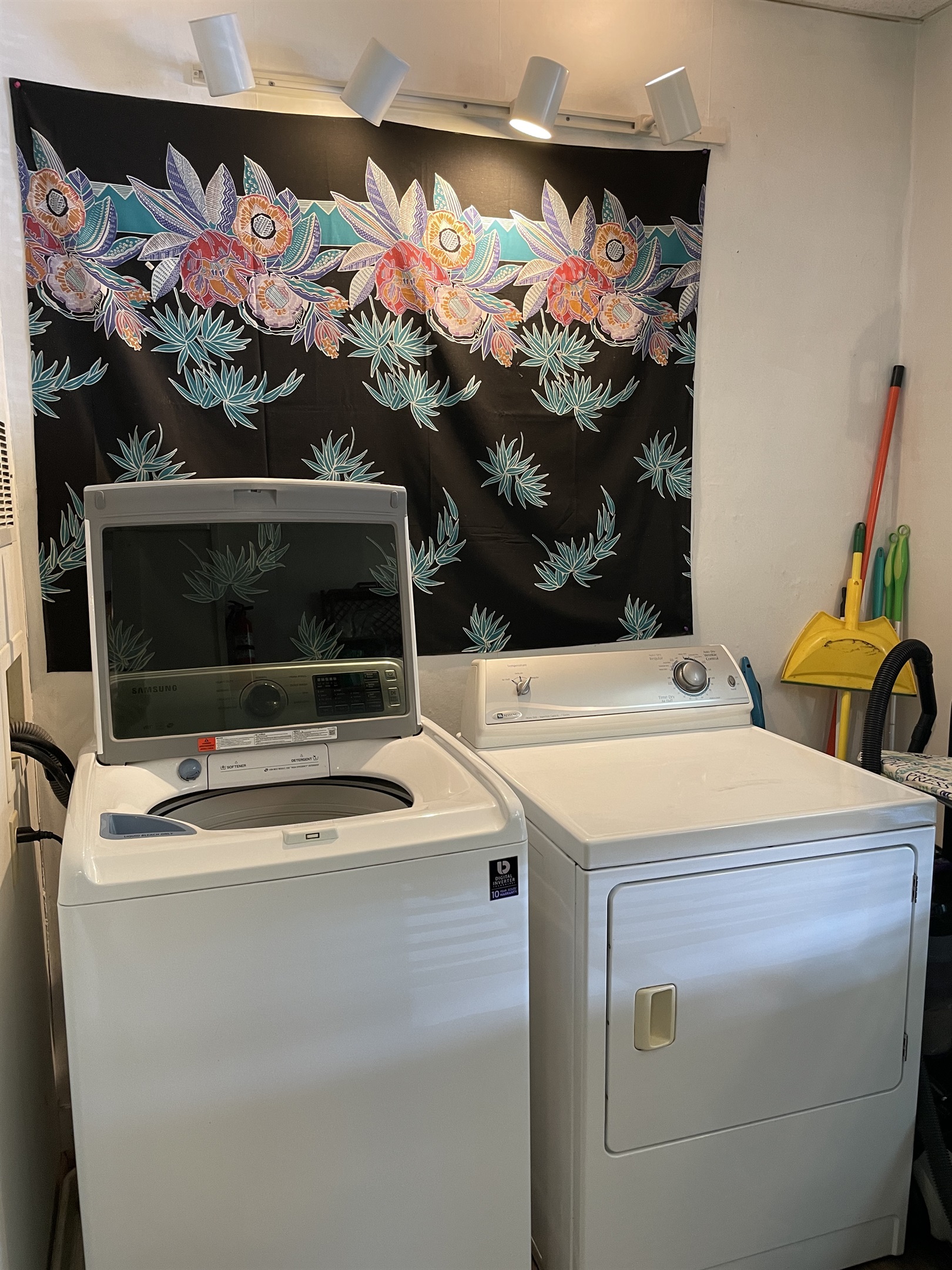 Laundry room off kitchen