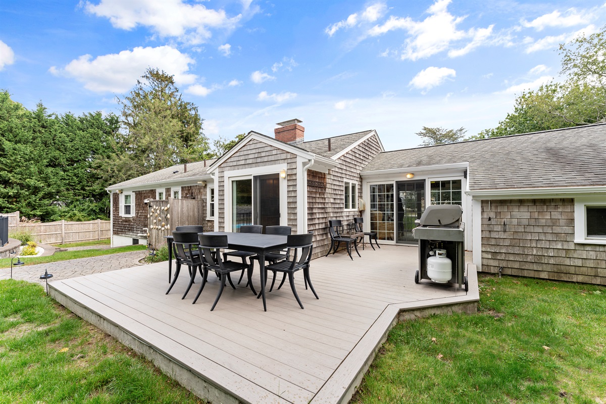 enjoy a meal while your loved ones swim!