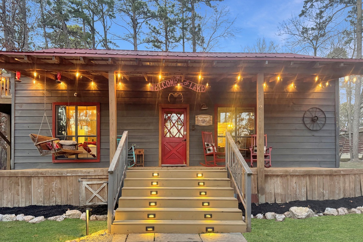 Tucked into nature, loaded with amenities - welcome home!