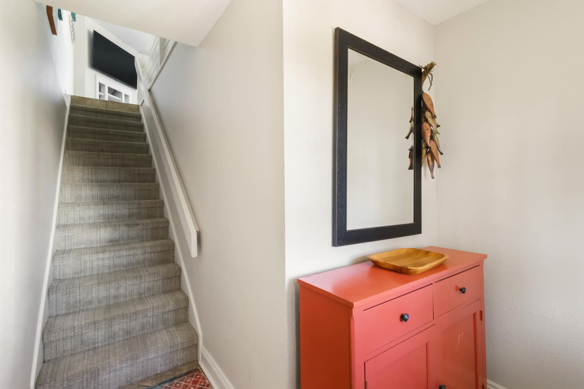 Step through the ground-level foyer and feel the vacation start &mdash; from here, the whole unit opens up in front of you.