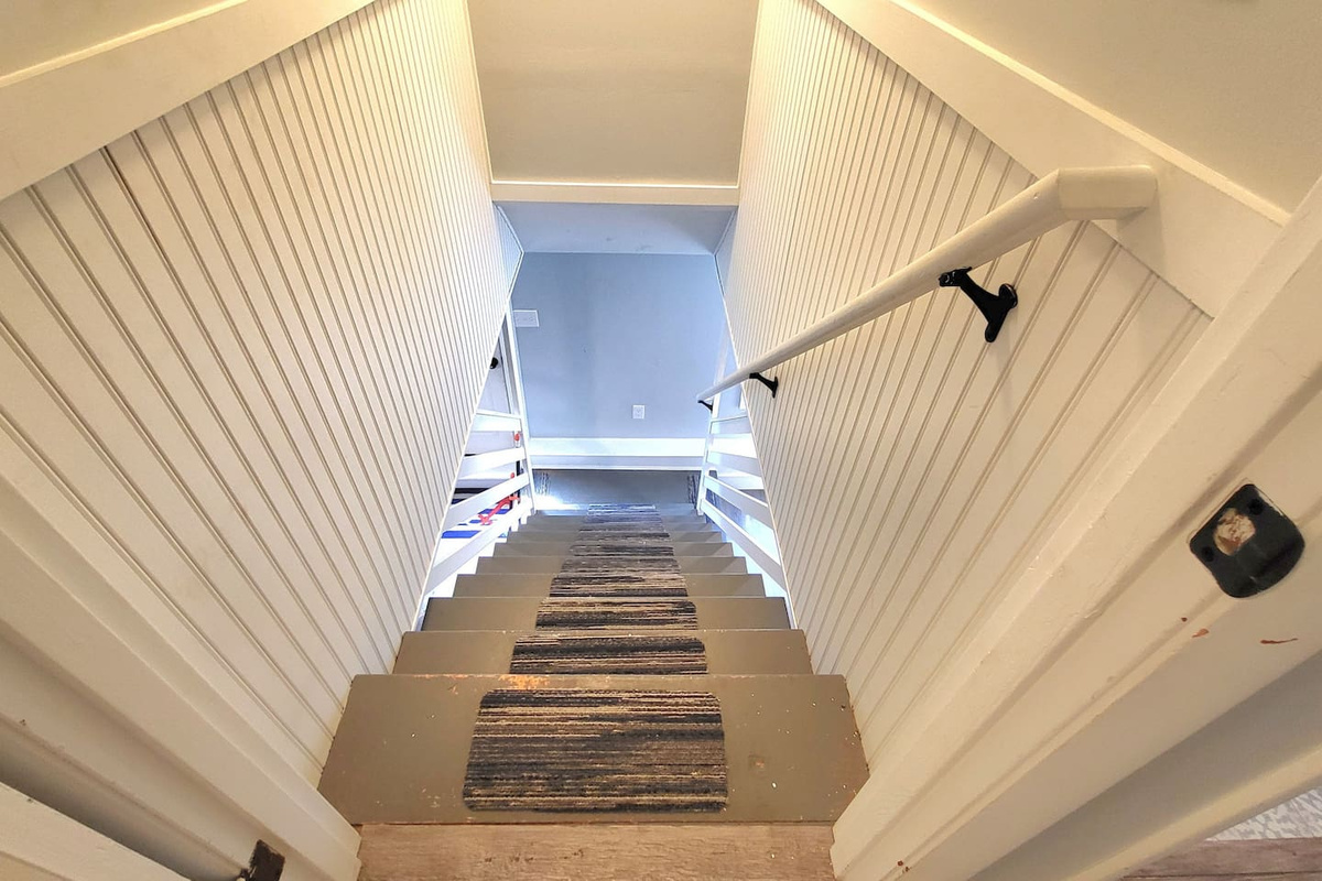 Entrance to basement