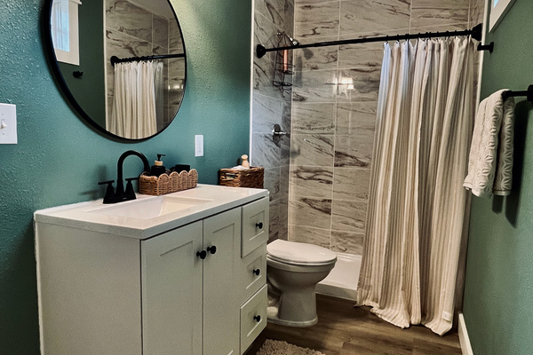 Stylish poolside cabin bathroom