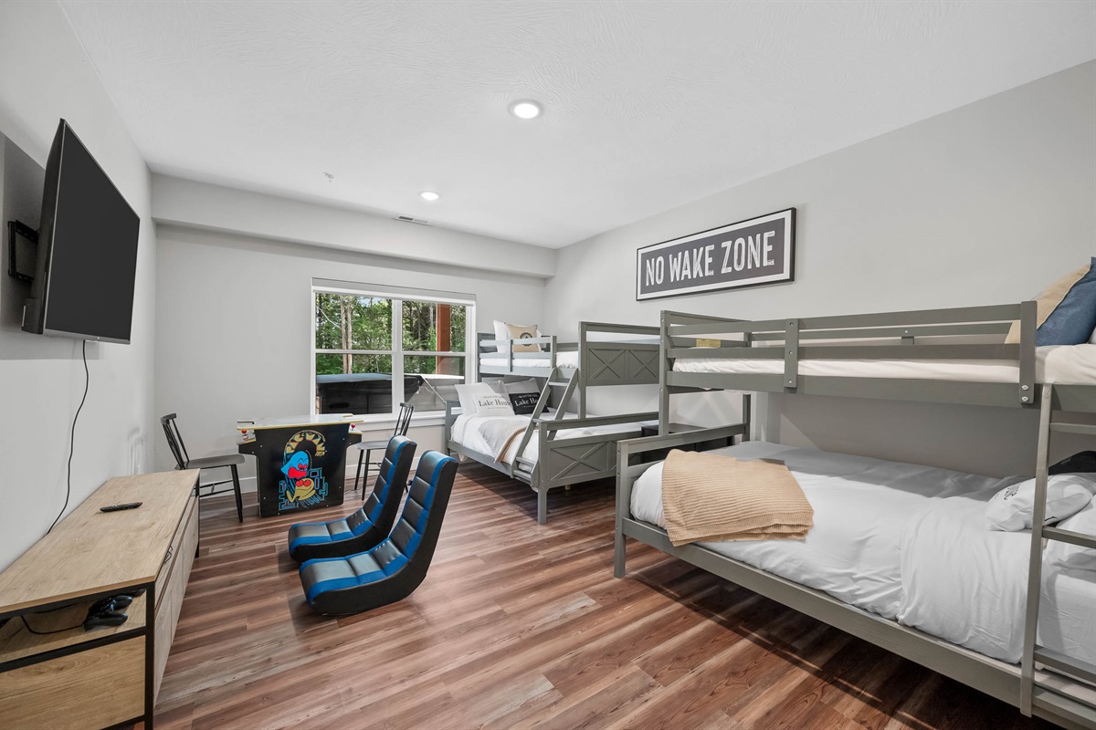 Lower level Bunk room (bedroom #5) sleeps 6