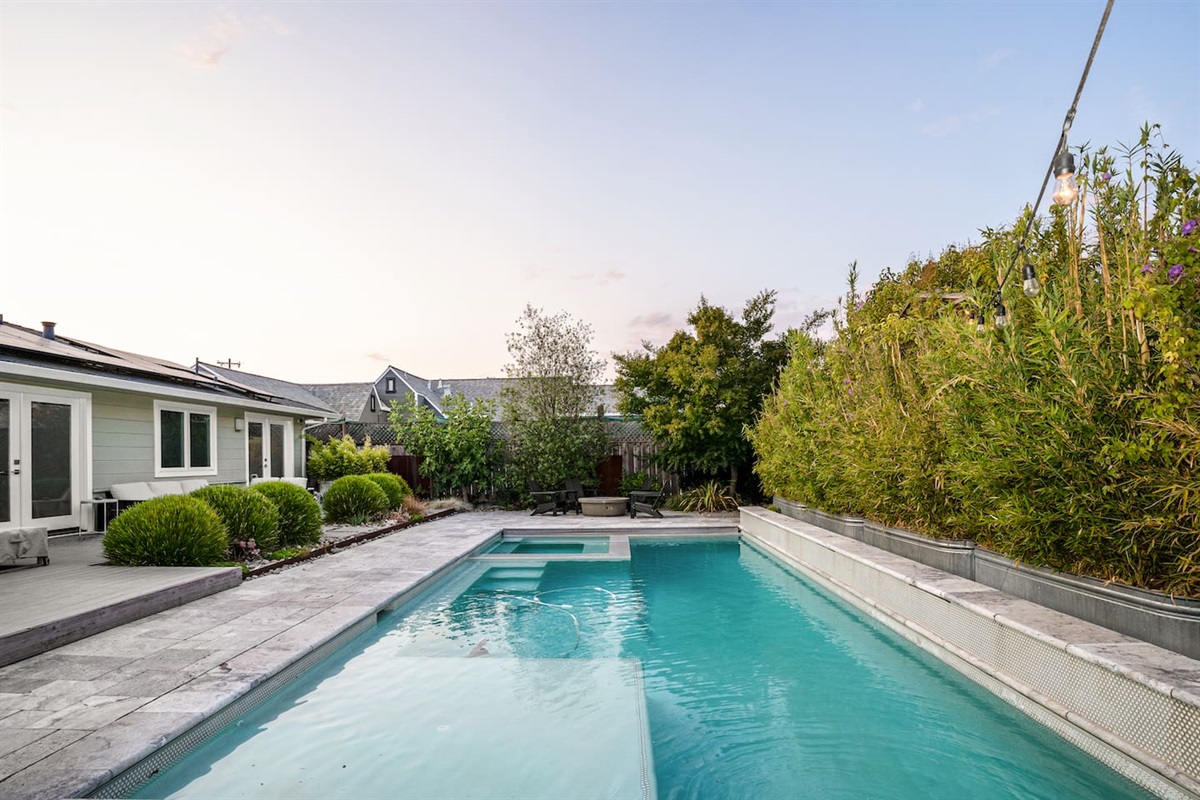 Pool and hot tub are not heated 