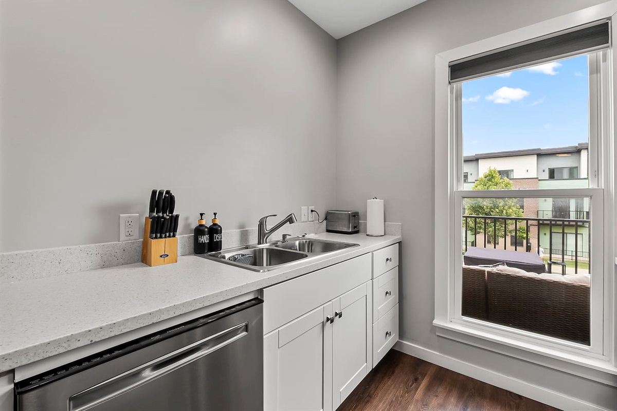 Dishwasher and knife set for convenient and efficient cleanup.