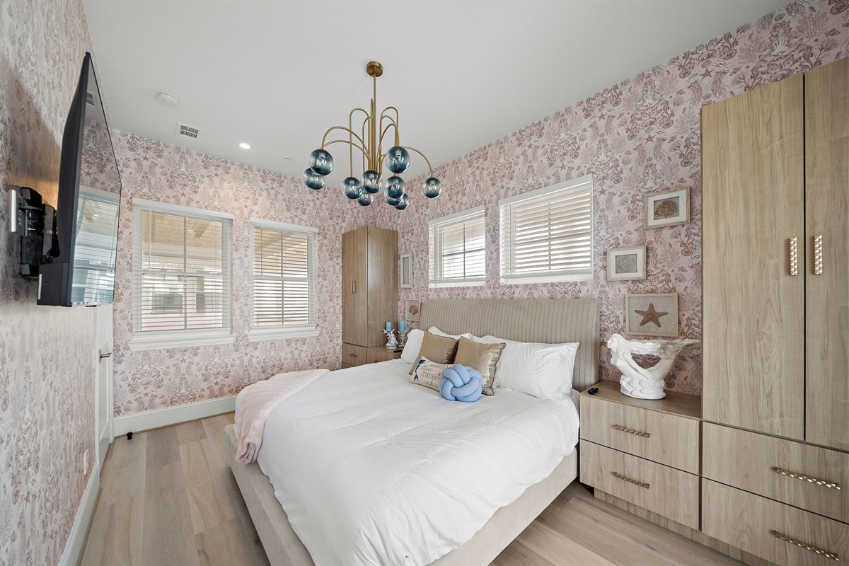 f89ac928efcb4f9bbb98265c49d3b774 Large | Beachhouse | Texas | TX | Vacation Homes | Galveston | Crystal Beach | Kokomo | Breezy Days | Beachfront Elegance | Sunrise Serenity | Southern Sands Property Management, LLC