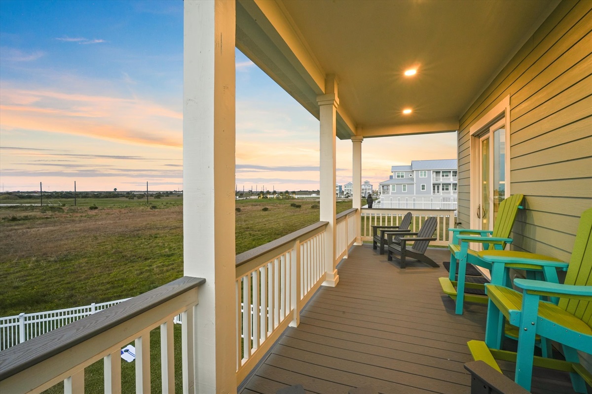 f8aa1a21ef1c409f82e1e55a715660a7 Large | Beachhouse | Texas | TX | Vacation Homes | Galveston | Crystal Beach | Kokomo | Breezy Days | Beachfront Elegance | Sunrise Serenity | Southern Sands Property Management, LLC