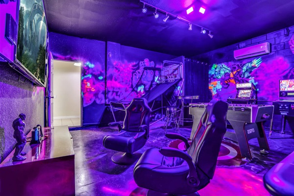 Avengers themed Arcades, Pop-a-shot basketball, airhockey, foosball and Nintendo Switch