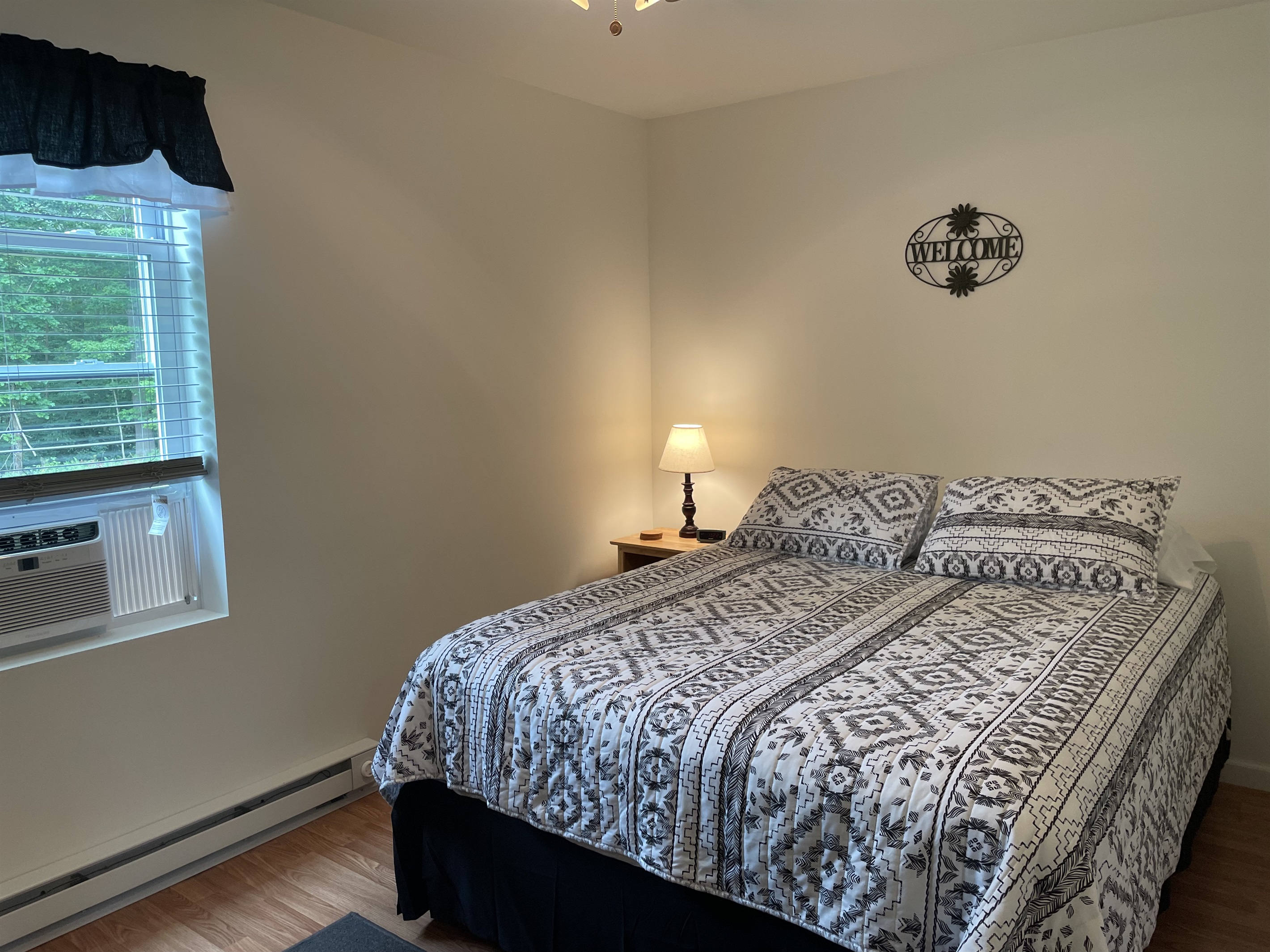 Queen bedroom #2