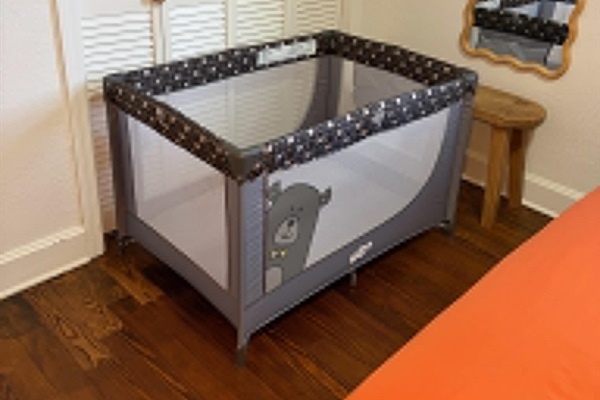 Pack and Play with mattress pad and sheets