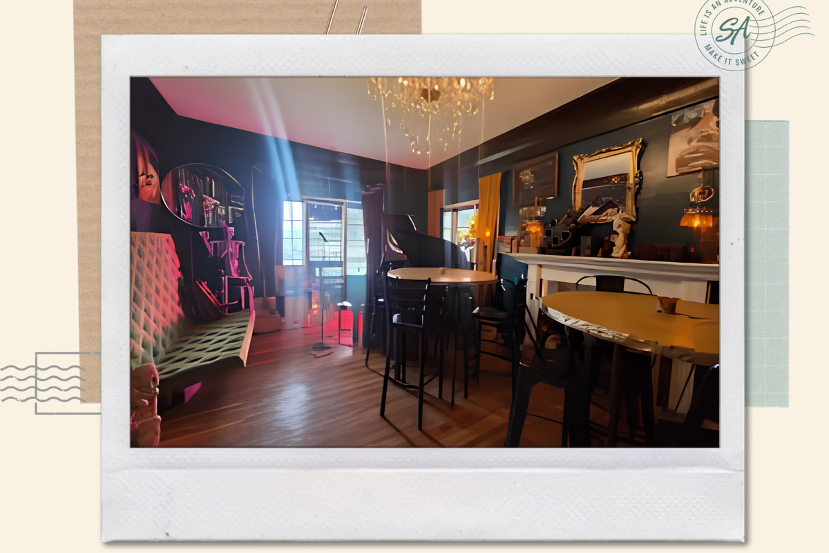 Jarrod's Coffee, Tea & Gallery

Coffee, tea and local art in a cozy downtown space.
Grab a drink and browse the walls.

The house is just 14 minutes away from the attraction.