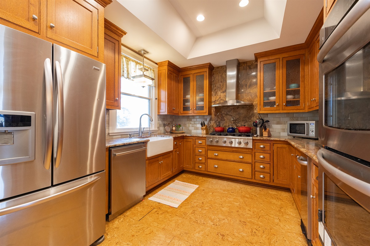 Cook, bake, and enjoy — everything you need is right here.