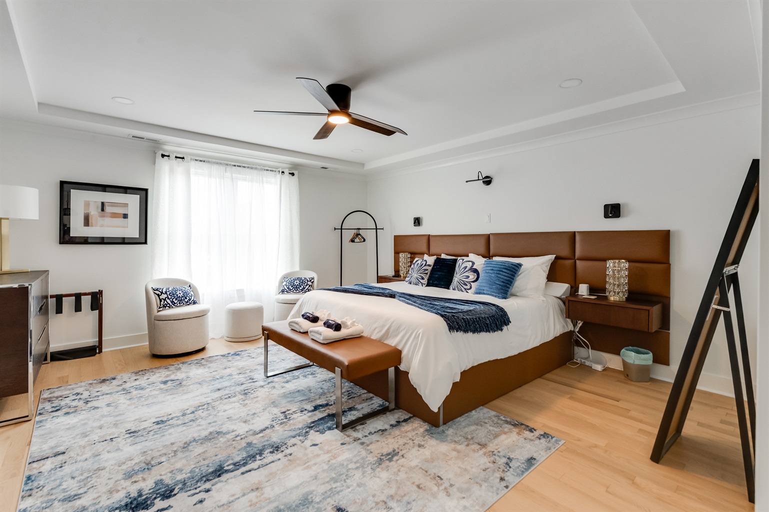 Third Level King Master Bedroom