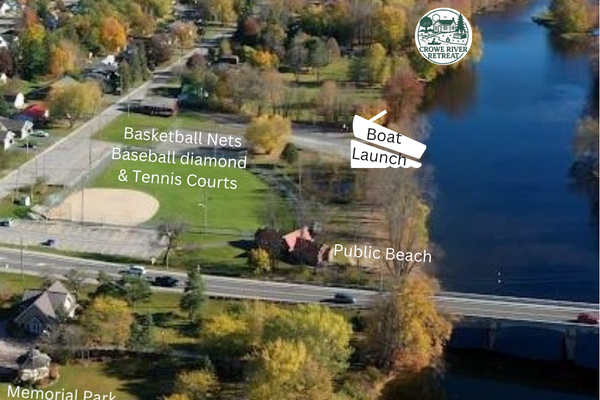 Close proximity to all the town has to offer (5-10 minute walk)