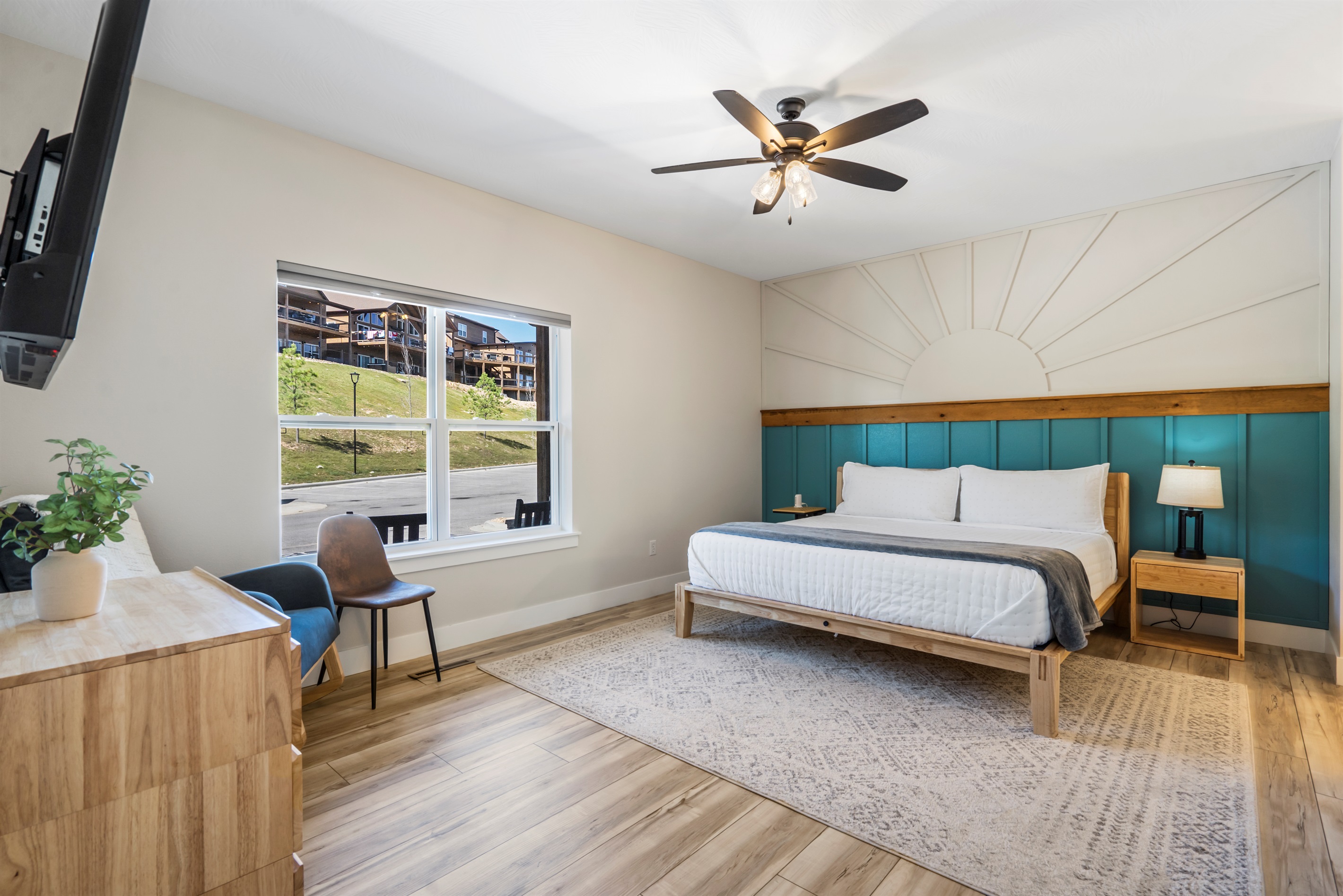 Master Bedroom 1 - Main Floor