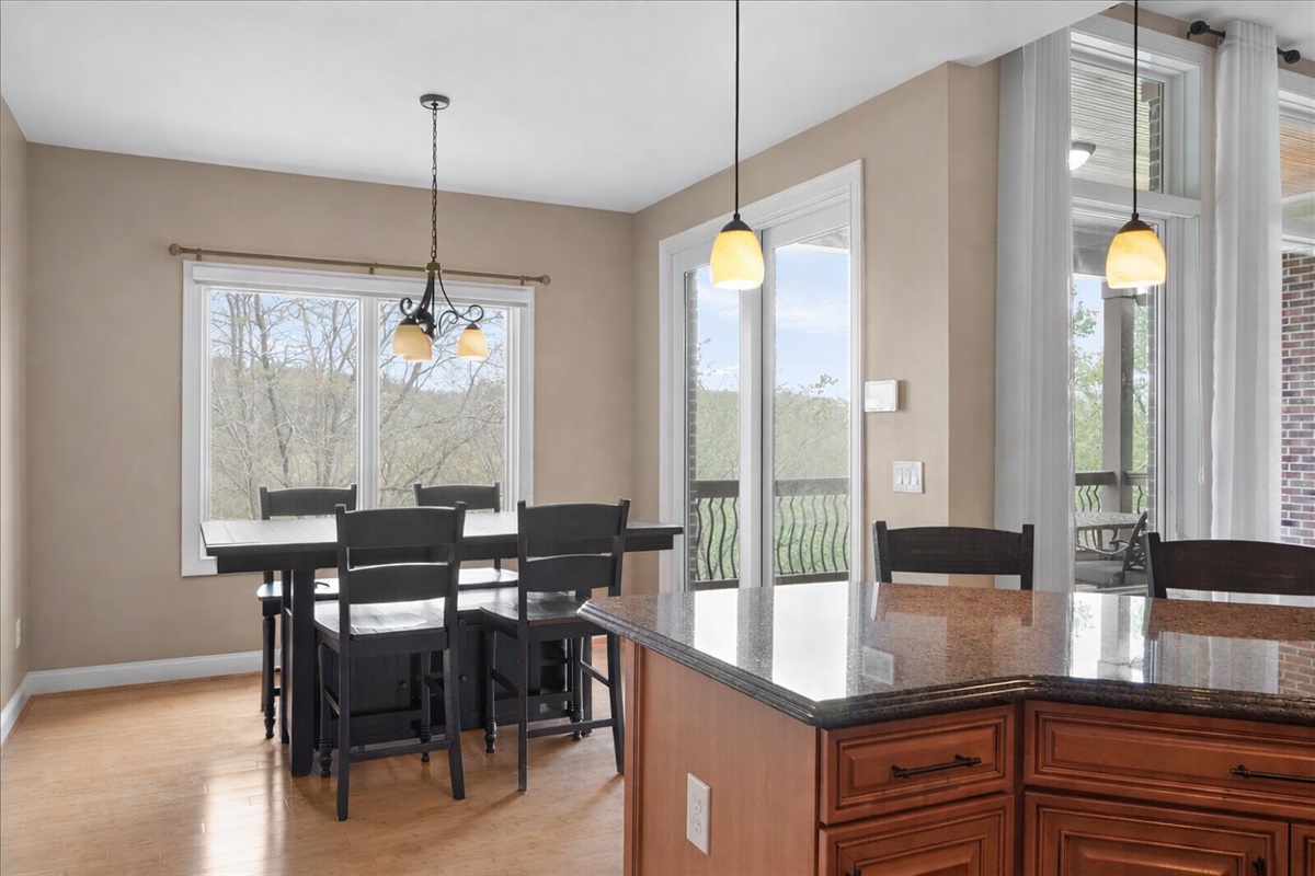 Kitchen seating for 6