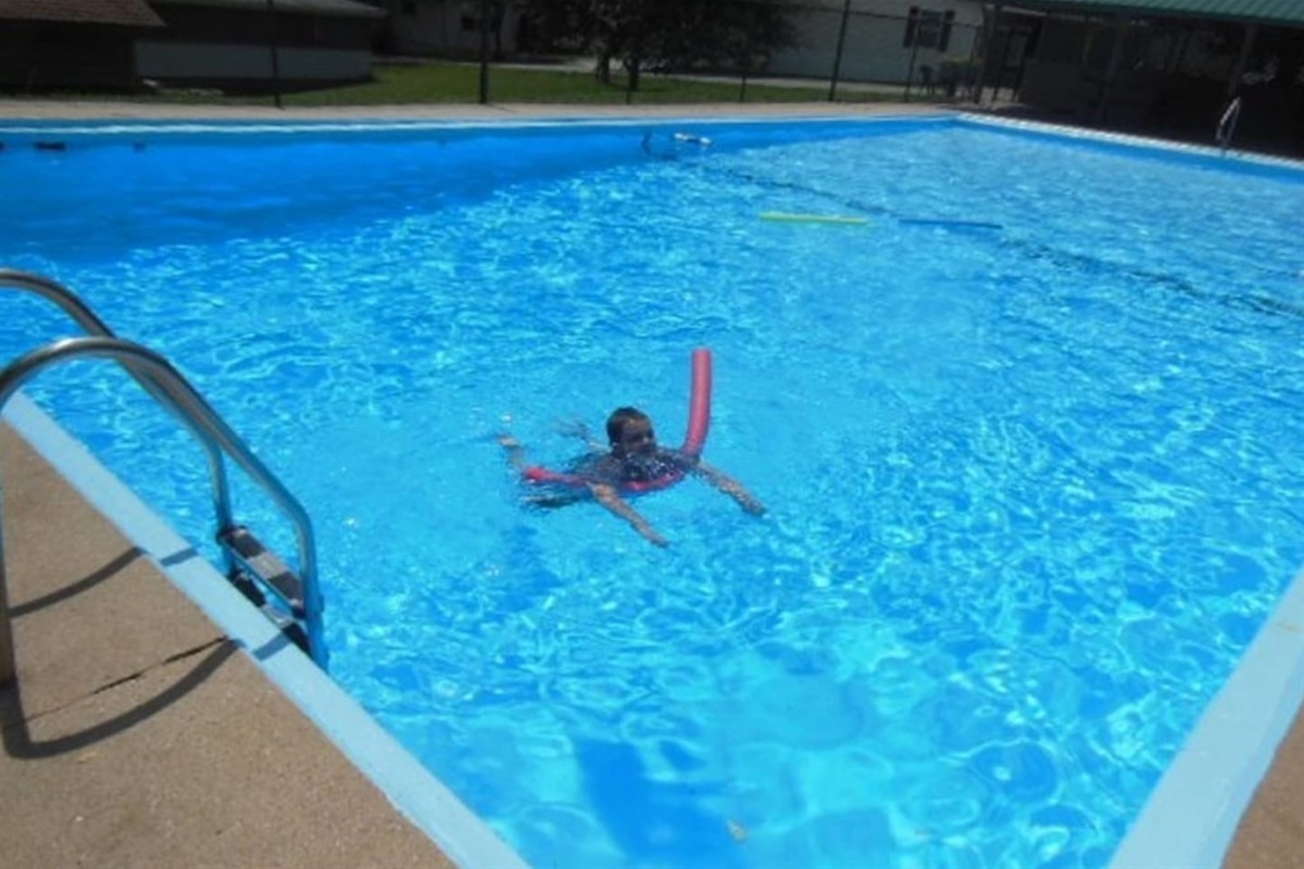 Resort pool open Memorial Day to Labor Day