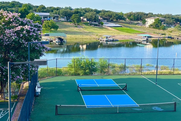 Villa 3115 - 2/2 Lakefront Condo at Island Resort