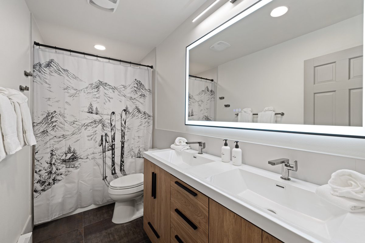 Shared bath with Bedroom #5 and Bunk room
