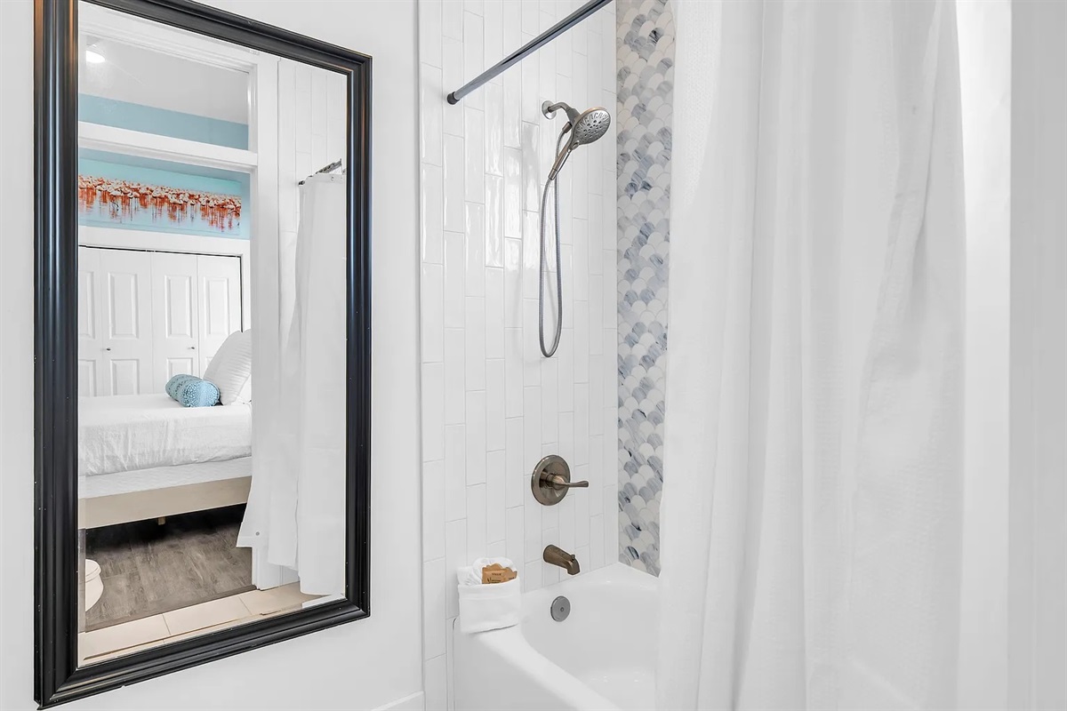 En suite bathroom bedroom 2
