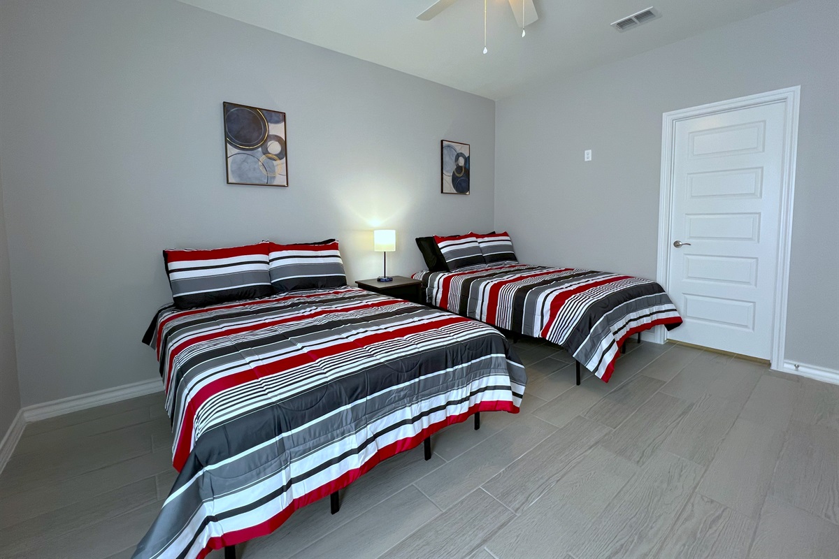Secondary Bedroom - 2 Full Beds