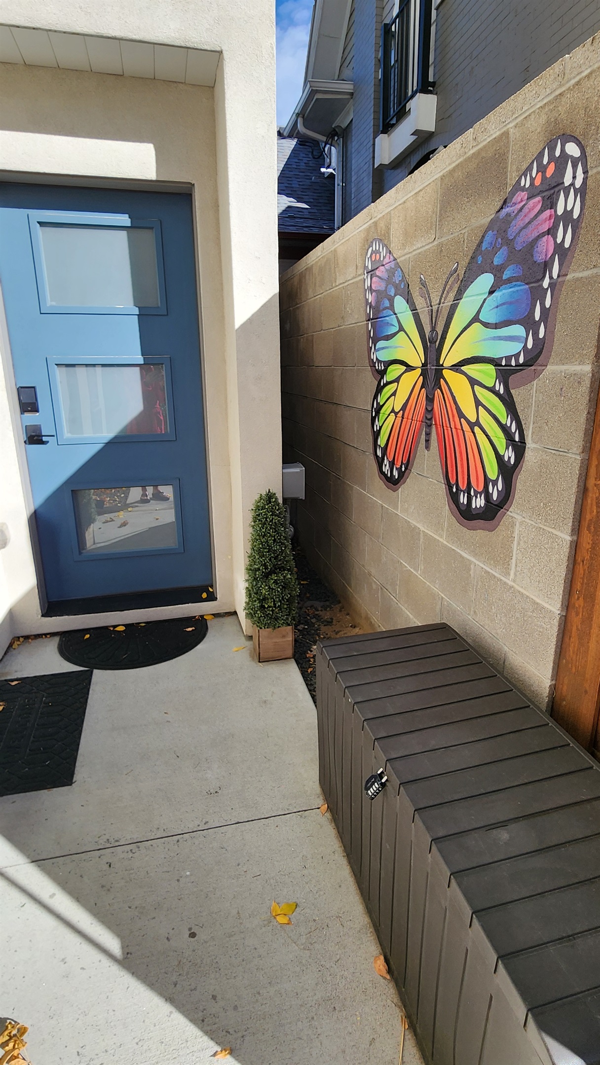 Private Entrance