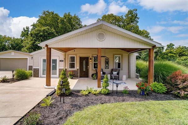 Tandem-Trails Retreat exterior in Xenia