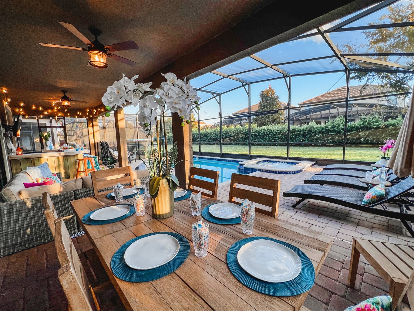 South Facing Private Heated Pool And Spa (heating is extra $).