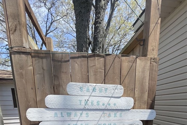  Shared Outdoor Shower