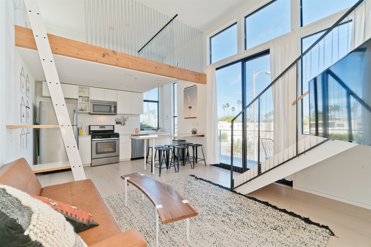 Living & Kitchen