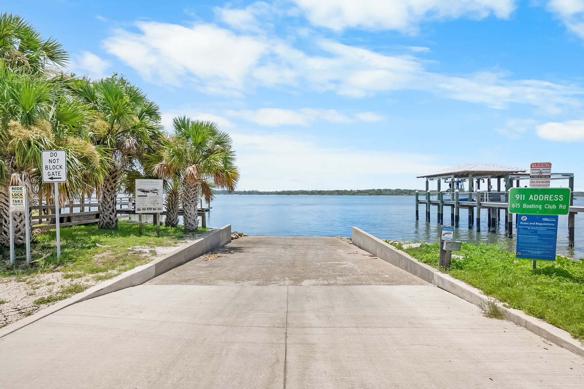 Looking down the ramp towards the water, with the boardwalk and pilings beyond. Camachee Cove is seven minutes over the Vilano Bridge for boat hire and deep-sea fishing charters if you fancy a day out.