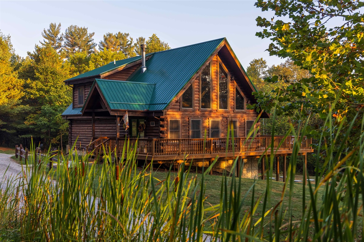 Autumn is the perfect time to enjoy a family getaway!