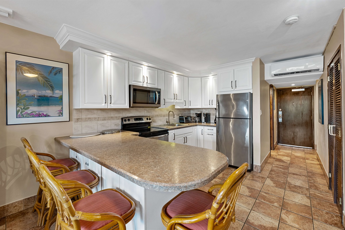 Kitchen with island seating for 4