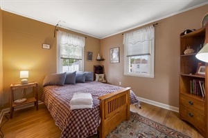 Blueberry theme room in the first floor