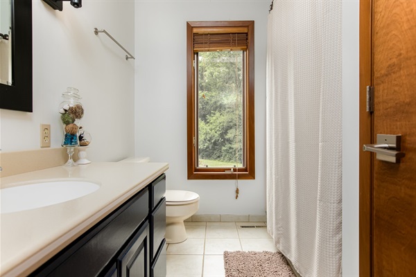 Charming 4-Bedroom Retreat Near Notre Dame, photo 23