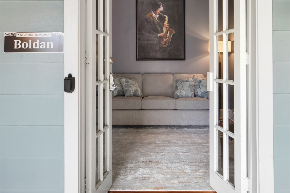 Entrance to the Bolden Guest House