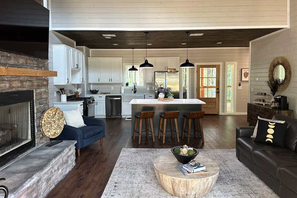 Nice and open between the living area and the kitchen area.