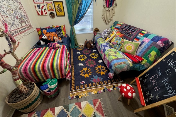 Bedroom 3, 1 twin bed & 1 double futon