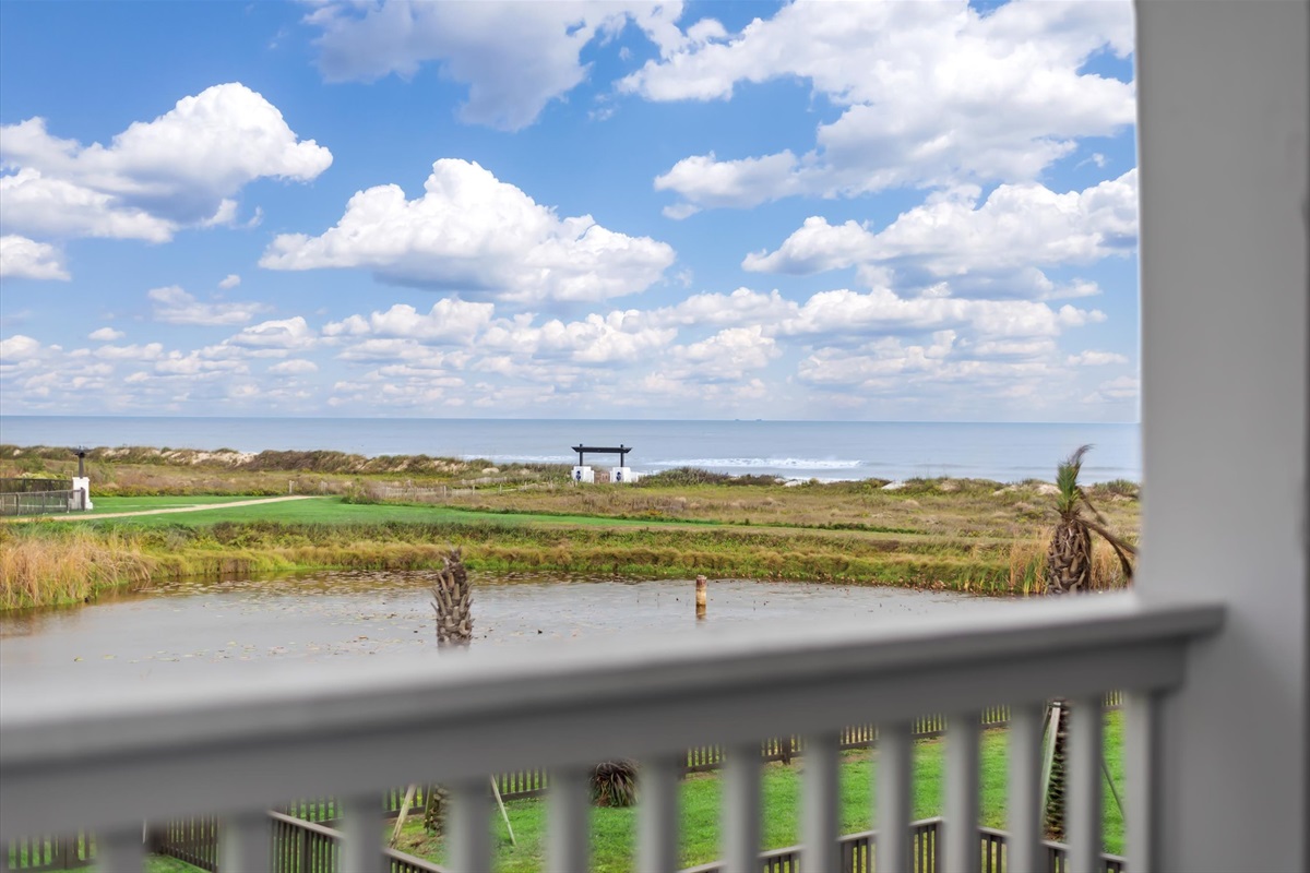f9ae8d48d89f4114b8af2e7012e0acec Large | Beachhouse | Texas | TX | Vacation Homes | Galveston | Crystal Beach | Kokomo | Breezy Days | Beachfront Elegance | Sunrise Serenity | Southern Sands Property Management, LLC