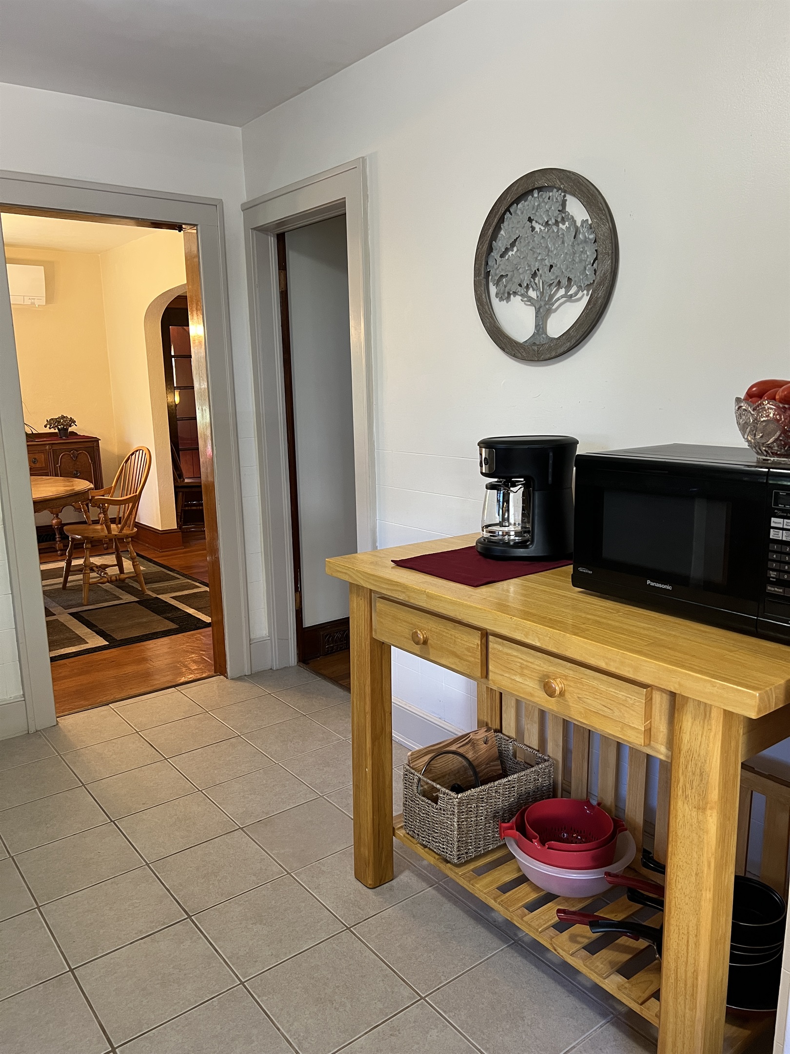 Kitchen into dining room
