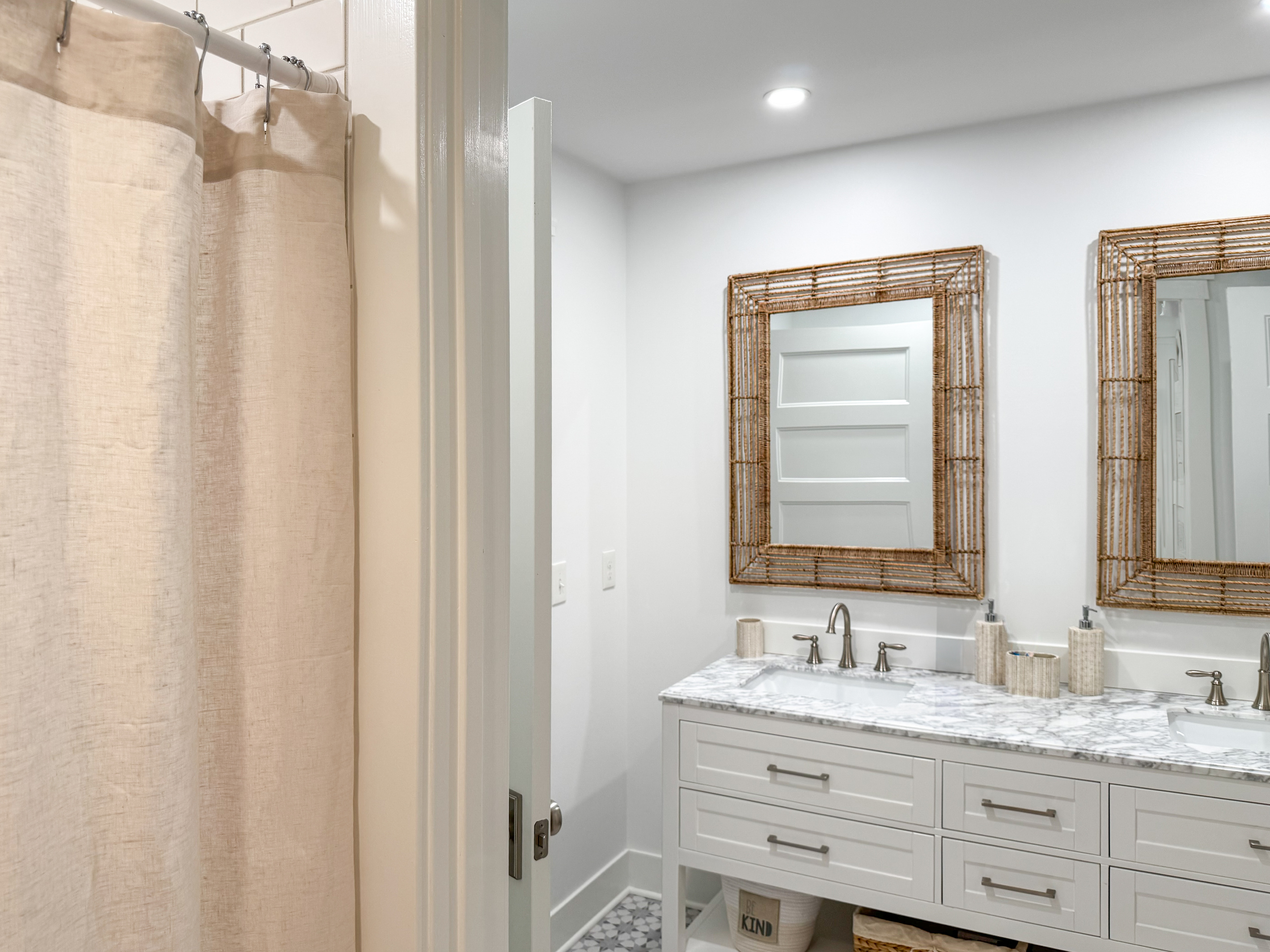 Guest Bathroom Upstairs