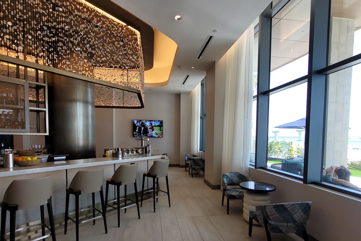 Lobby bar