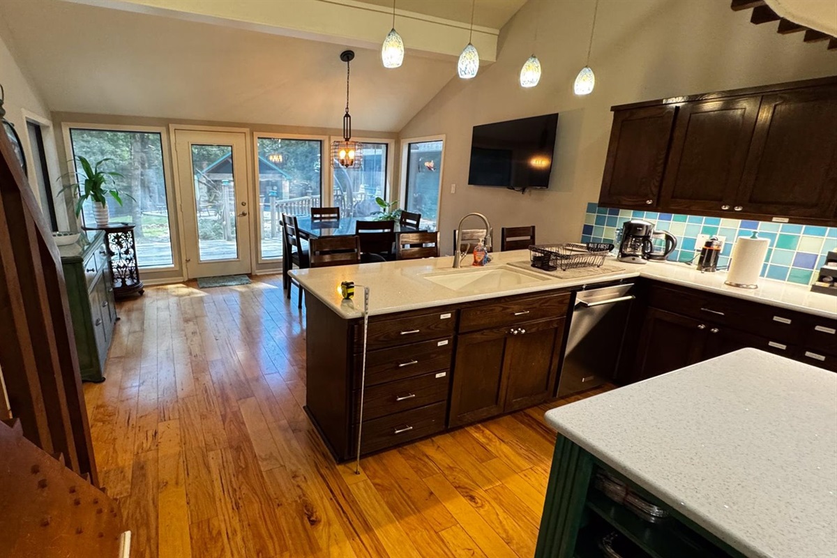 Spacious Kitchen/Dining Area