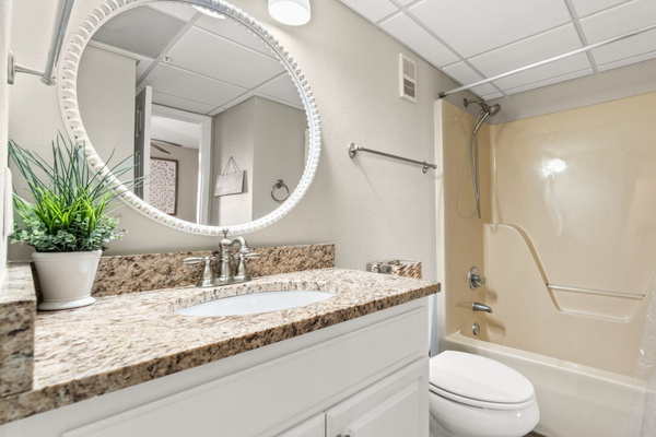 Guest bathroom with tub/shower combo