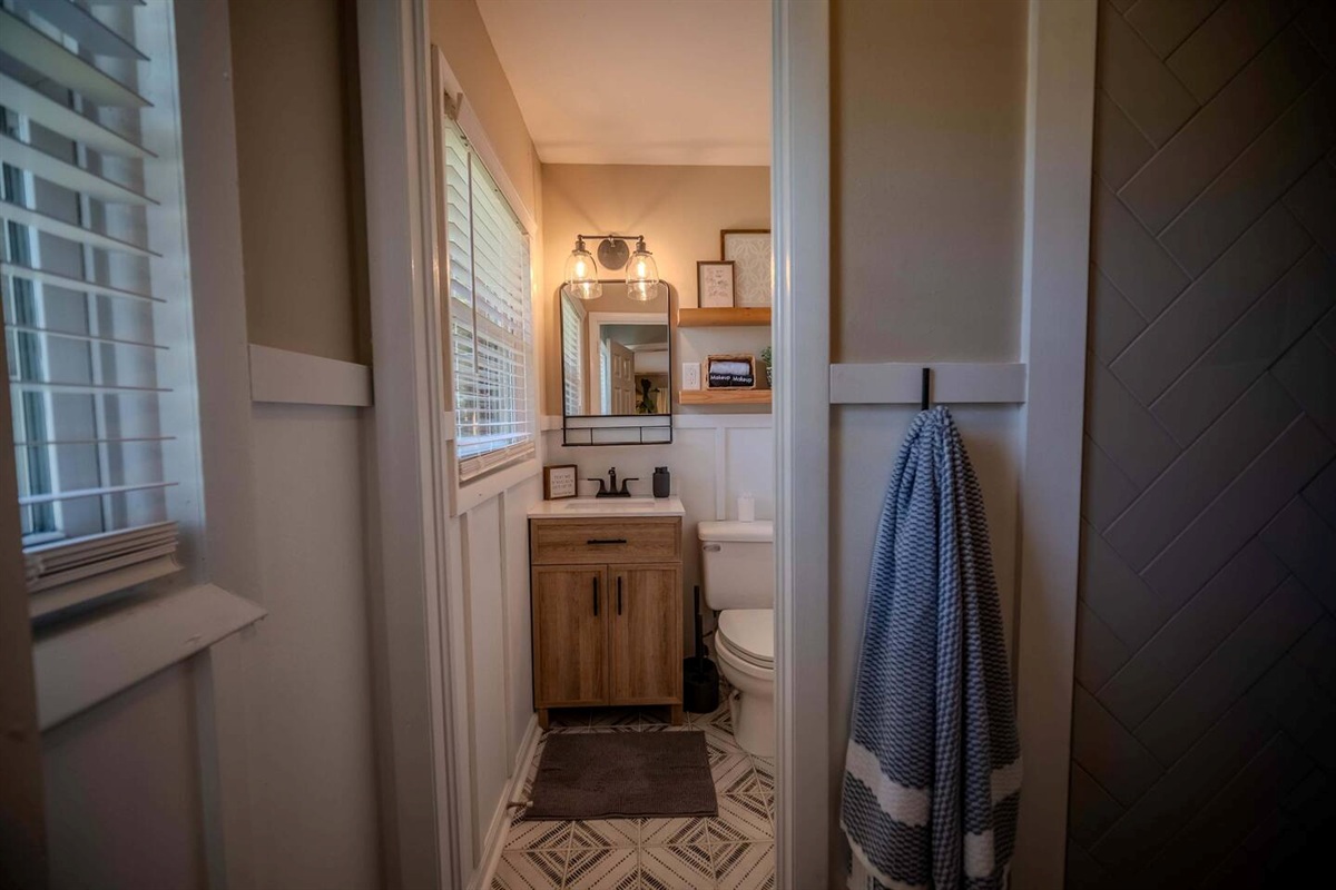 Full Bathroom